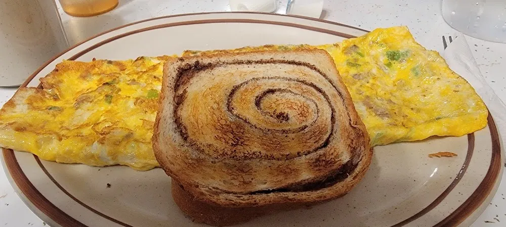 Veggie Omelette with Nisu Toast
